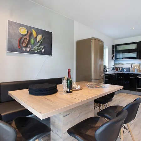 Komfortables Hafen * Krummin